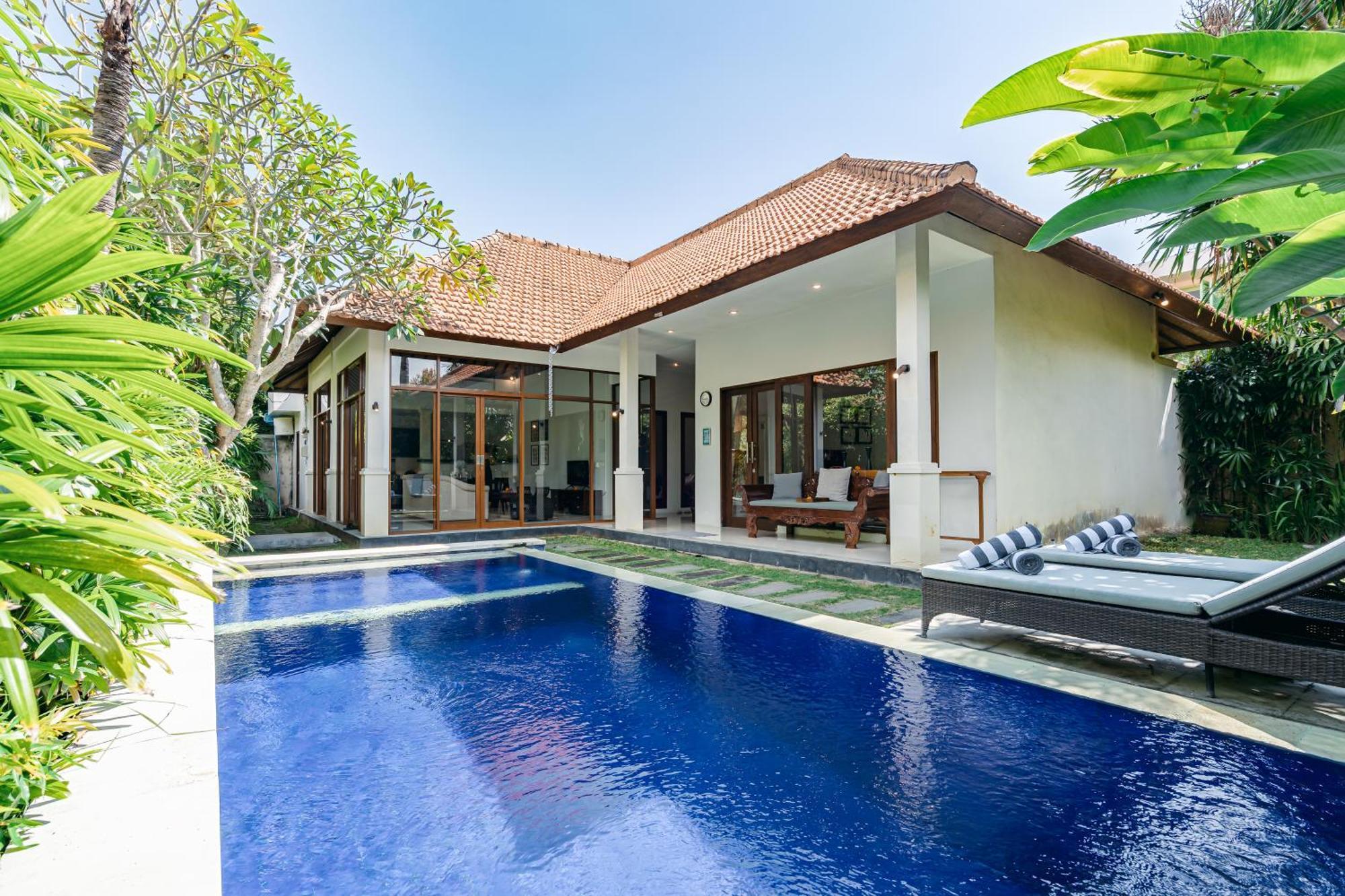Mahayana Villa Batu Belig - Close To The Beach Canggu Buitenkant foto
