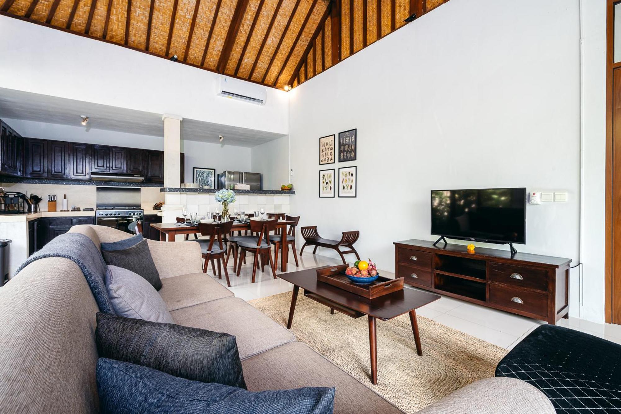 Mahayana Villa Batu Belig - Close To The Beach Canggu Buitenkant foto