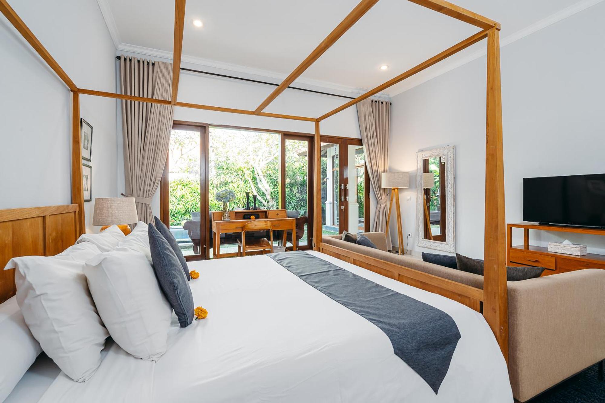 Mahayana Villa Batu Belig - Close To The Beach Canggu Buitenkant foto