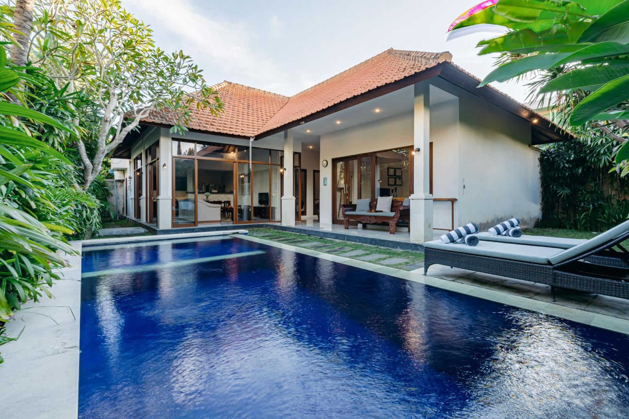 Mahayana Villa Batu Belig - Close To The Beach Canggu Buitenkant foto
