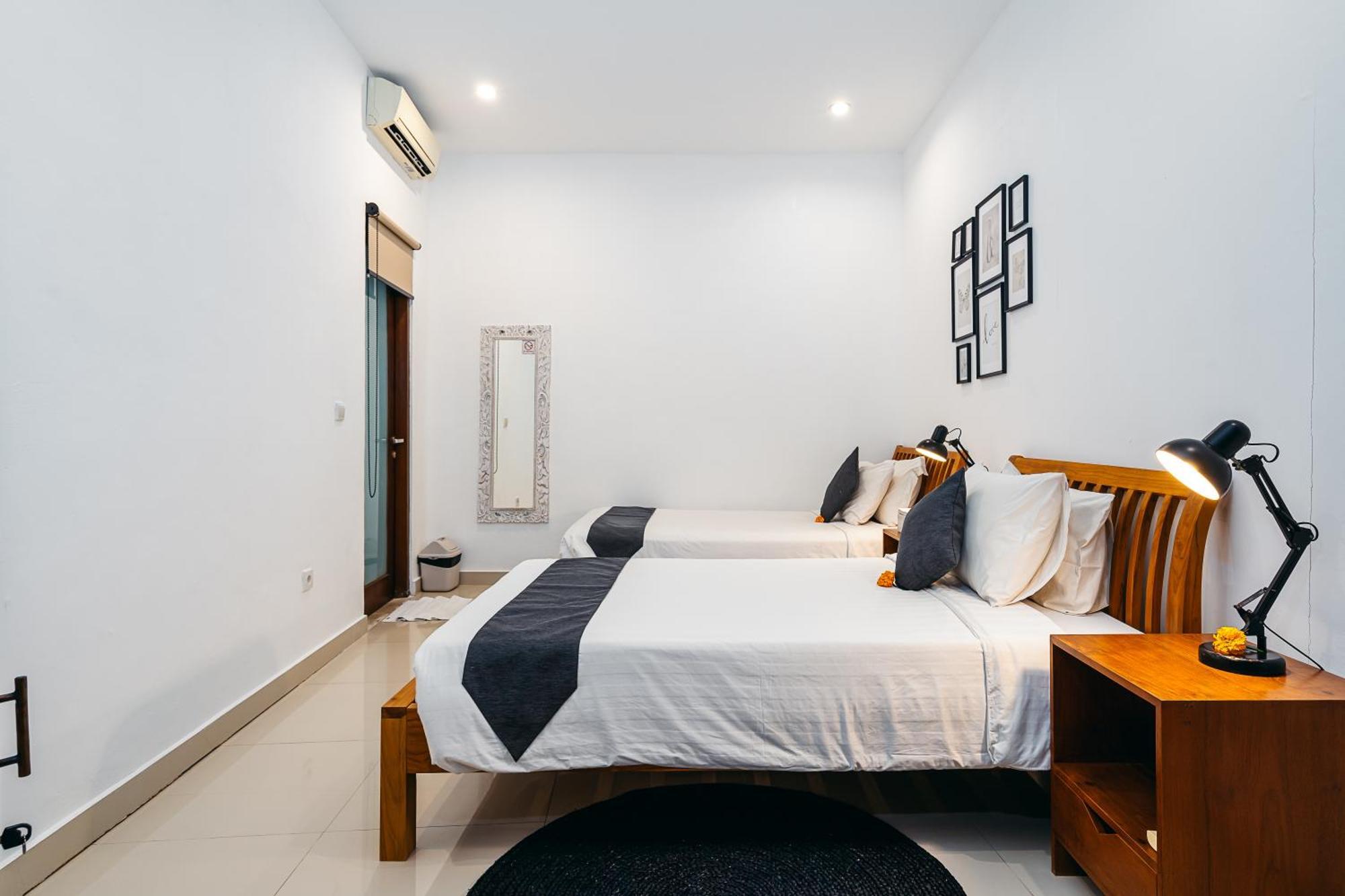 Mahayana Villa Batu Belig - Close To The Beach Canggu Buitenkant foto